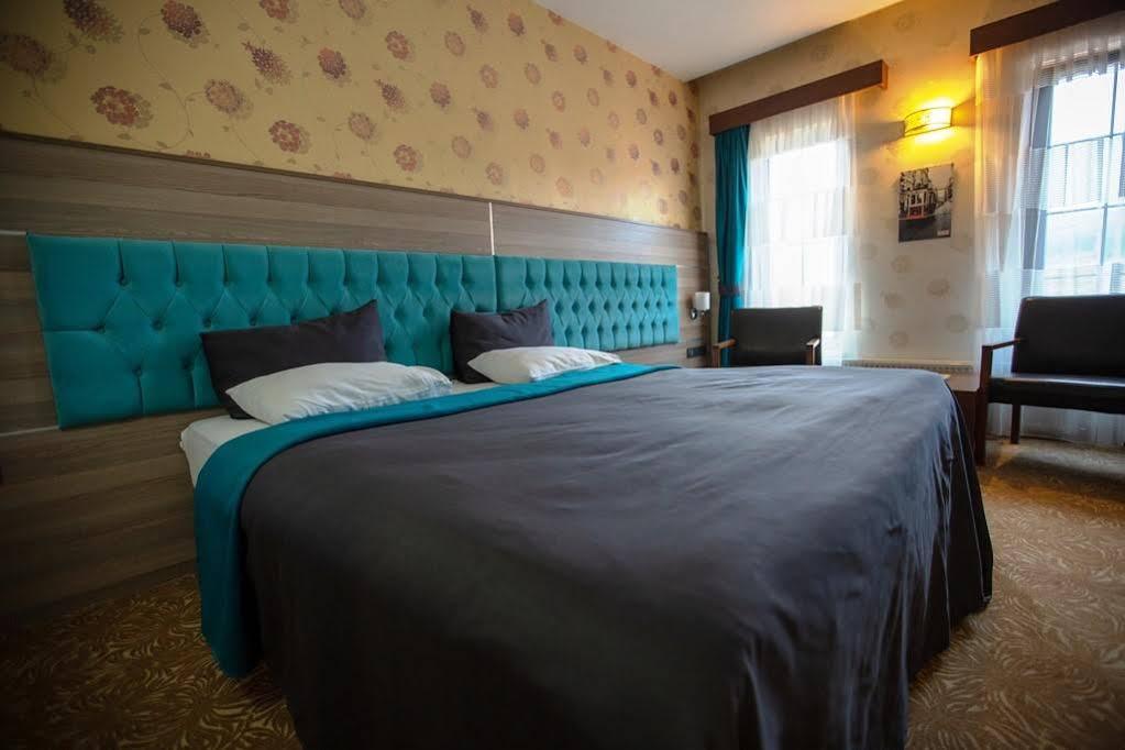 Highway Otel Elmalik   ภายนอก รูปภาพ