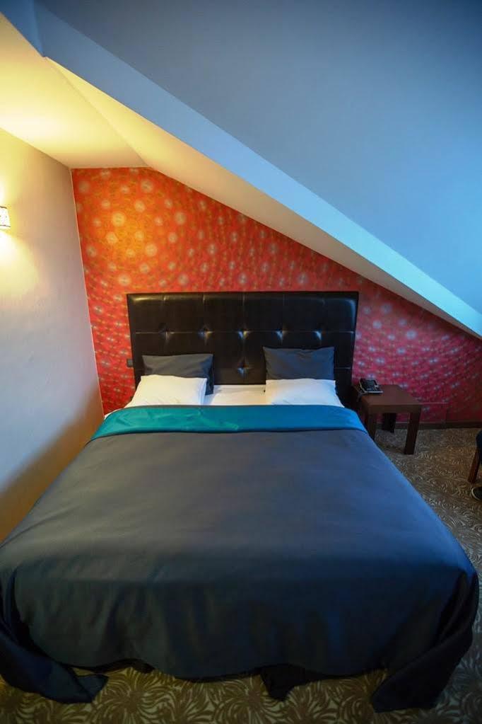 Highway Otel Elmalik   ภายนอก รูปภาพ