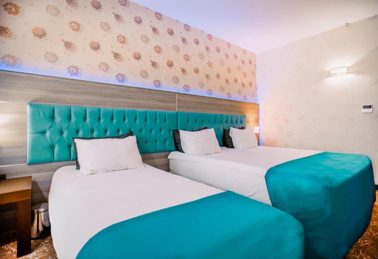 Highway Otel Elmalik   ภายนอก รูปภาพ