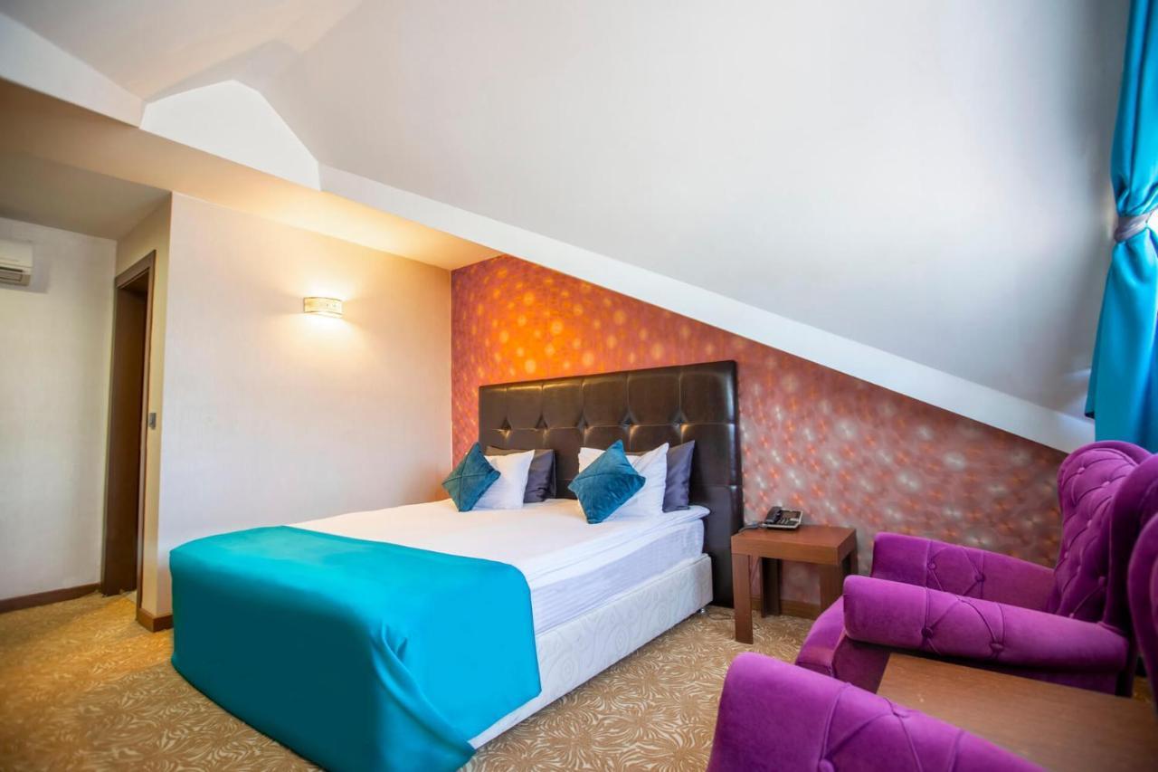 Highway Otel Elmalik   ภายนอก รูปภาพ