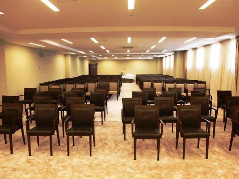 Highway Otel Elmalik   ภายนอก รูปภาพ